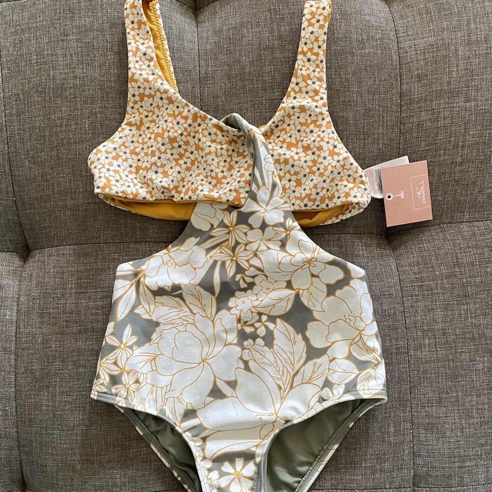Girls Swim wear